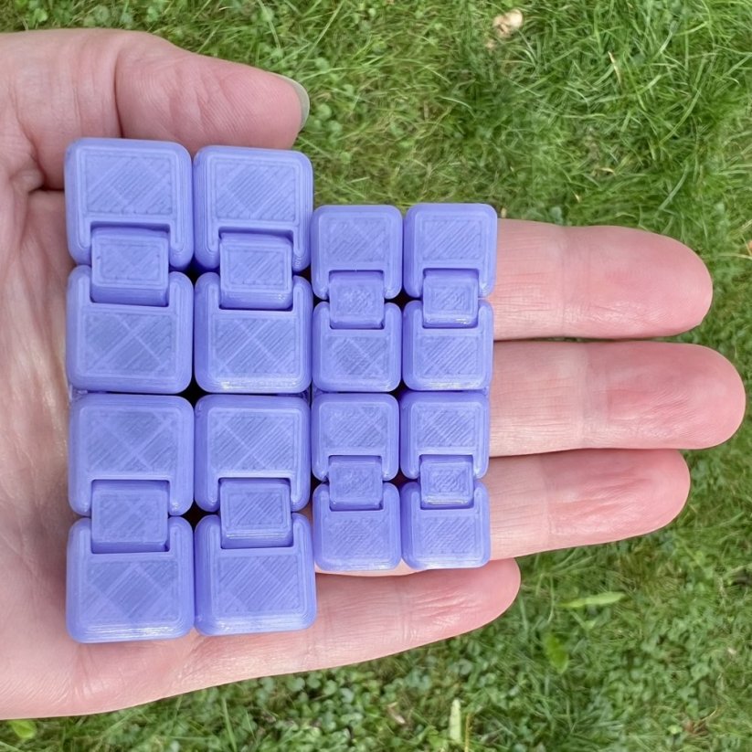 Máma a mimi PURPLE HAYS
